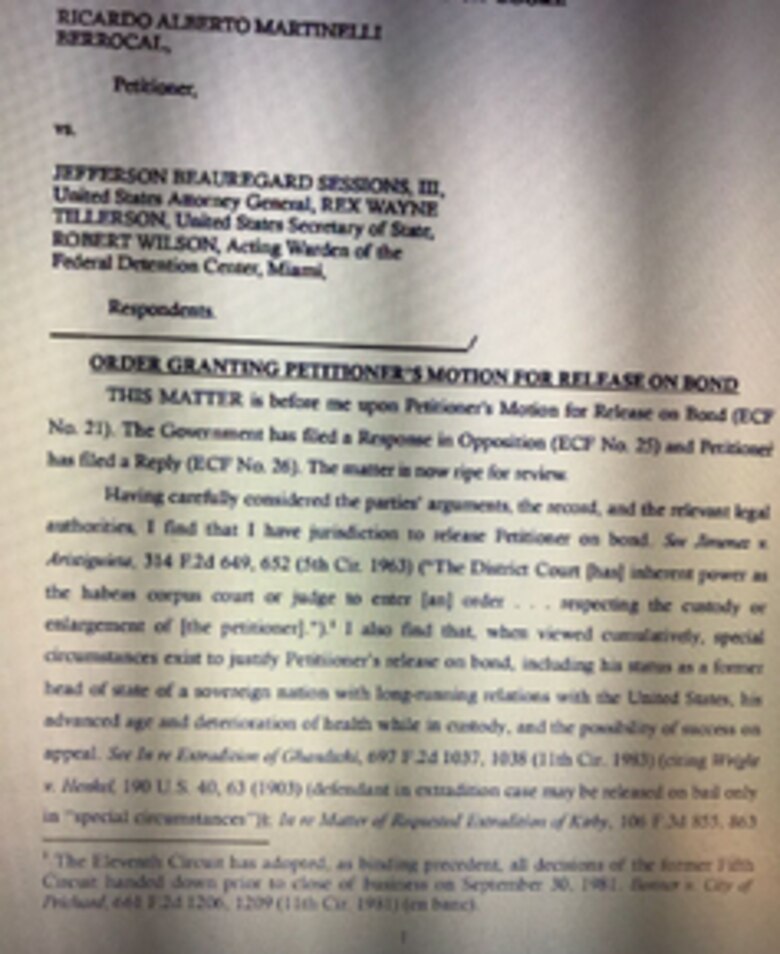 Jueza de Miami otorga fianza de excarcelación de $1 millón a expresidente Ricardo Martinelli; la fiscalía apela