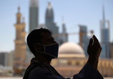 El coronavirus obliga a los musulmanes a celebrar un Ramadán sombrío