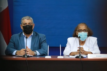 Gremio de enfermeras y autoridades de Salud llegan a un acuerdo y se suspende el paro