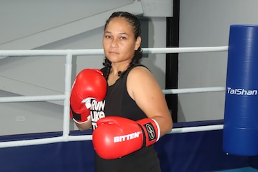 La boxeadora panameña Teresa Almengor está lista para el combate por el título interino de peso pluma en Madrid