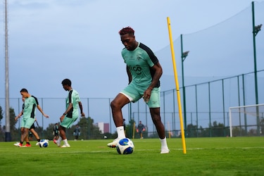 Selección de fútbol de Panamá entrena en Bangalore y apunta al amistoso ante India