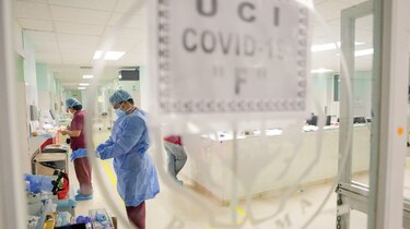 Habilitan puntos  de vacunación en el  Complejo Hospitalario de la CSS 