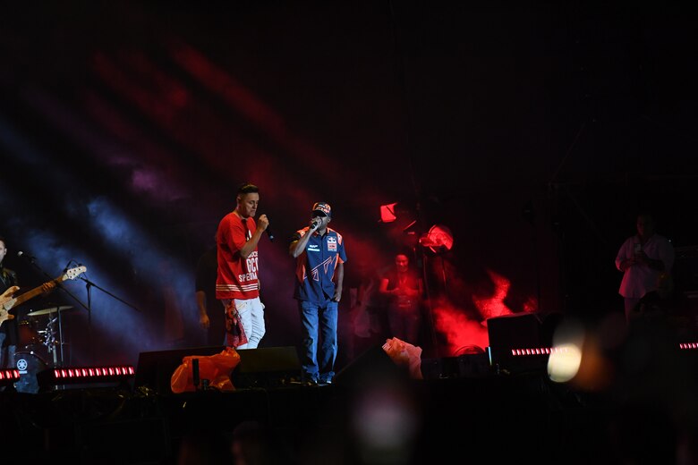 Fonseca, Bacilos y Joey Montana conquistan al público panameño