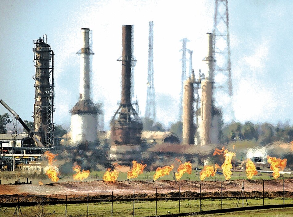 Aumenta precio del barril de crudo y regresa a niveles de 2014