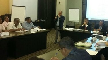 Instalan mesa de diálogo por la educación