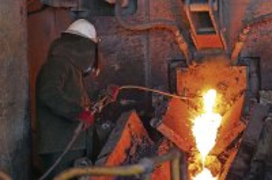 Crean gigante del aluminio