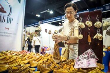 Una vitrina para los artesanos en Atlapa