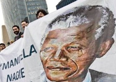 Familia de Mandela pide ayudas