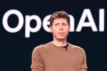 Por qué el jefe de OpenAI pide que confiemos en la empresas de IA a pesar de que el mundo "tiene razón en sentir miedo"