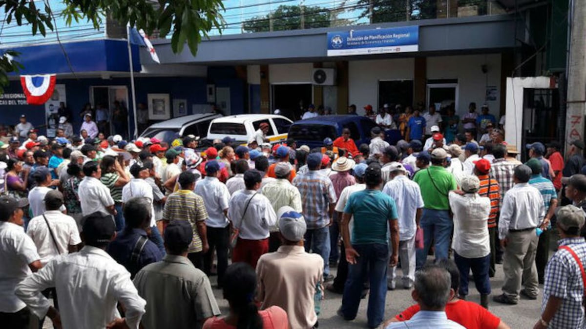 Jubilados y pensionados piden a Varela que sancione proyecto sobre décimos