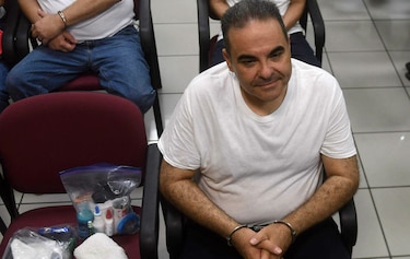 Justicia salvadoreña envía a juicio a expresidente Saca