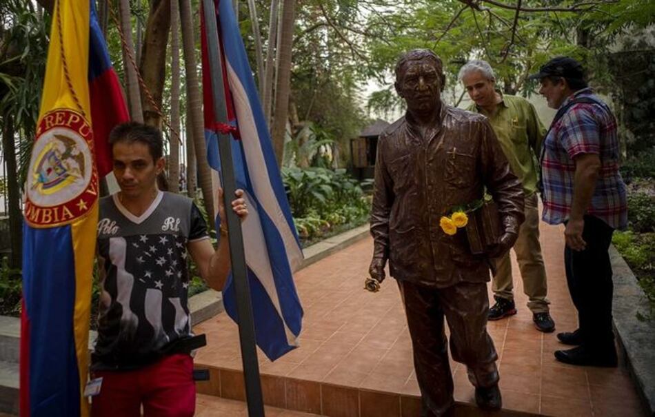 Develan en Cuba escultura de Gabriel García Márquez