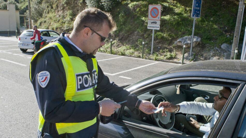 Identifican a uno de los terroristas de París por las huellas dactilares