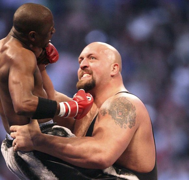 Un 'show' al estilo Mayweather; generar dinero y con sus reglas