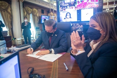 Presidente Cortizo sanciona ley para la transformación digital de la educación