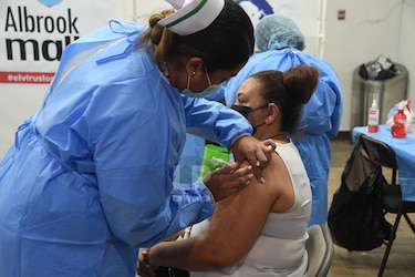 Ministerio de Salud retoma la vacunación anticovid en Albrook Mall