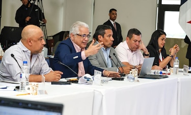 La CNRE aprueba polémica reforma que limita apoyos a candidatos independientes  