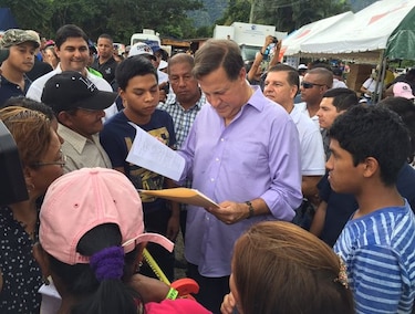 Presidente Varela tilda de políticas acciones de docentes