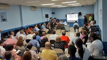 Padres de familia de Escuela República de Venezuela, insatisfechos con explicaciones