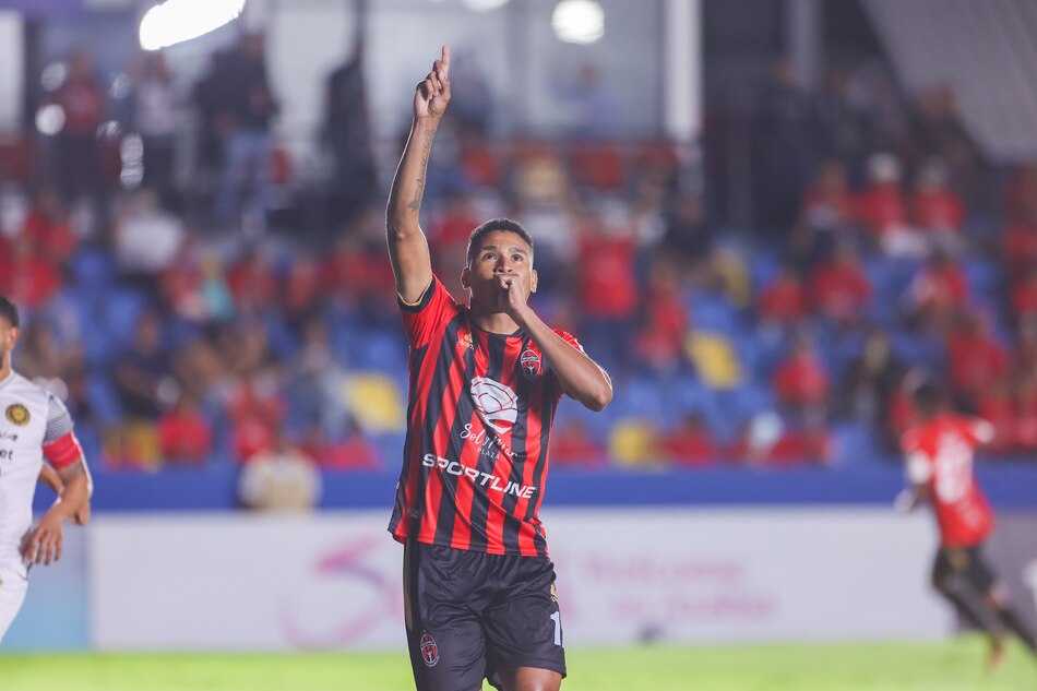 Sporting San Miguelito derrota al Diriangén y aprieta el grupo B de la Copa Centroamericana