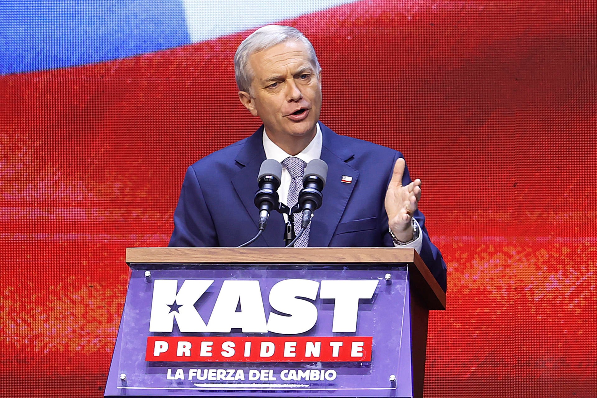 Inmigrantes venezolanos en Chile temen expulsión tras victoria de Kast