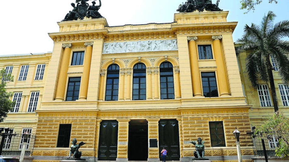 El Instituto Nacional urge de mejoras estructurales