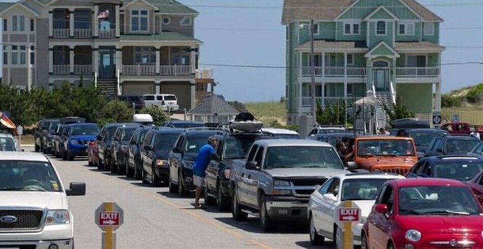 Evacuaciones en Carolina del Norte por el huracán María