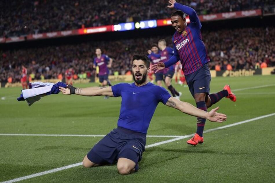 Luis Suárez y Messi ganan al Atlético y Barcelona tiene en sus manos la Liga