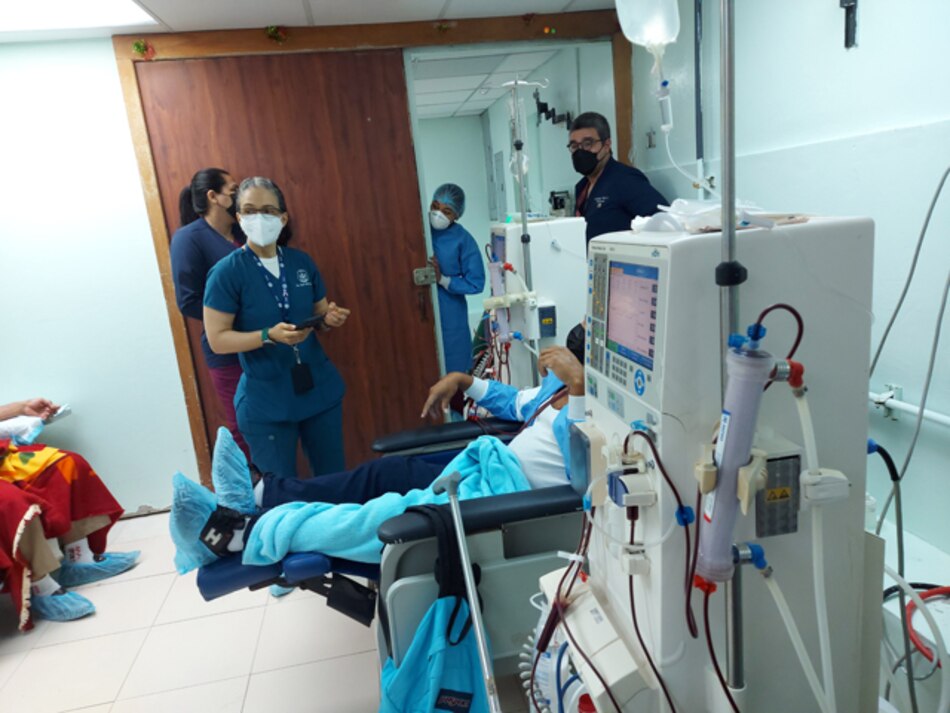 ¿Cuánto destina la CSS para la atención de un paciente de hemodiálisis por año?