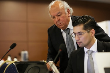 Presentación de informe sobre muerte de Neruda se suspende por fallas técnicas