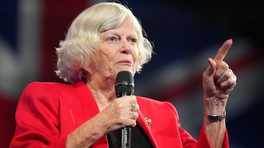 Las incógnitas sobre el asesinato de Ann Widdecombe, la exministra conservadora y personalidad de la TV británica