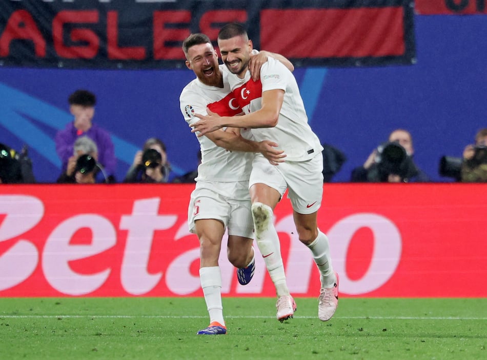 Demiral se impone a balón parado y mete a Turquía en cuartos de la Eurocopa