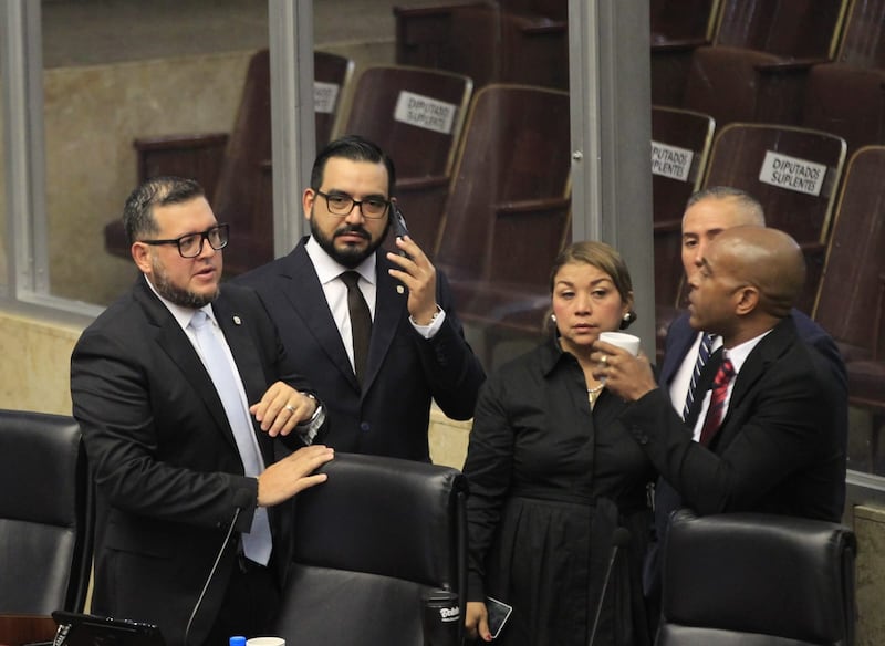 Se acerca el 1 de julio: ¿qué está pasando en las bancadas?