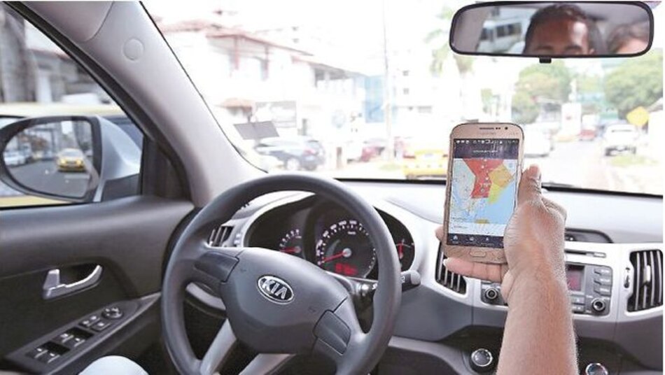 Avalan regulación en defensa de clientes