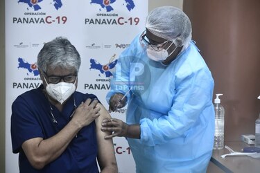 Panamá reanuda plan de vacunación contra la Covid-19; en Chiriquí inyectan a adultos mayores en asilos