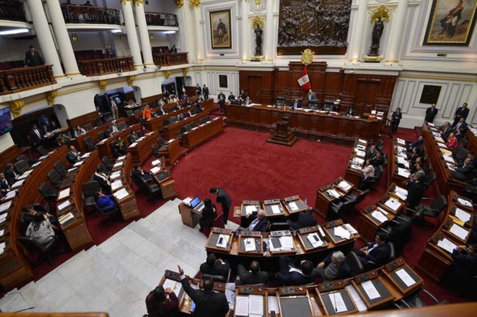 Congreso de Perú rechaza destituir al legislador Kenji Fujimori