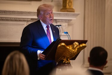 Trump, seis meses después: Gobernar Estados Unidos… y también el mundo