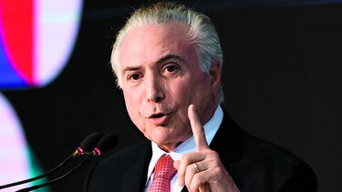 Gobierno de Brasil, alerta ante fusión