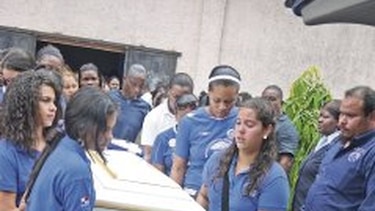 Despiden a estudiante y atleta