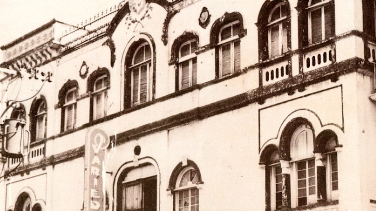 Fachada del teatro Variedades. Tomada del libro ‘Arquitectura Panameña: Descripción e Historia’, del arquitecto Samuel A. Gutiérrez