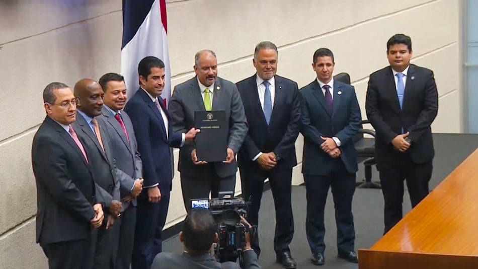 Asamblea aprueba en tercer debate presupuesto de $5,207 millones para el Canal de Panamá en 2026