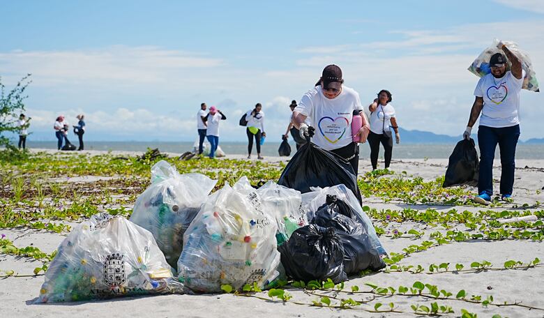 El nuevo rostro del patriotismo: uno de cada tres panameños ejerce el voluntariado y cree que puede cambiar su comunidad 