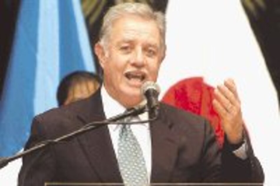 Guatemala tras un mejor precio de gasolina