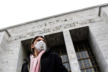 Italia anuncia 41 muertos más en 24 horas por coronavirus, cifra total sube a 148