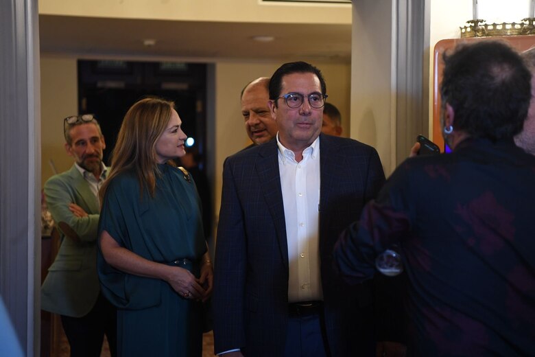 Torrijos critica acuerdo con Estados Unidos, pero firmó pactos similares en su gobierno