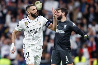 Benzema reafirma el pase del Real Madrid a cuartos de final