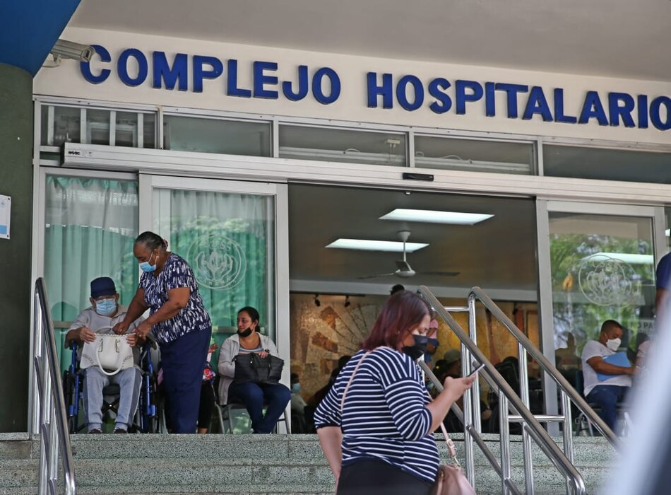 La falta de hojas blancas agrava la crisis médica en el Complejo Hospitalario de la CSS
