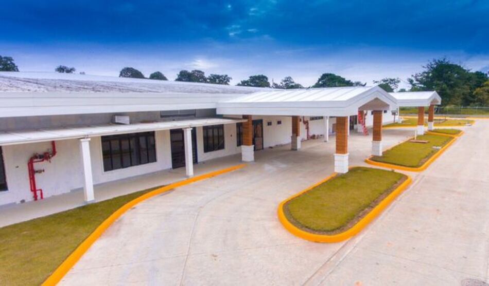 Inauguran hospital Guillermo Sánchez Borbón en Bocas del Toro