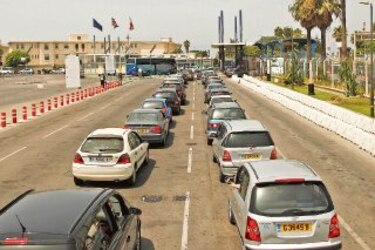 España quiere imponer tasa para entrar a Gibraltar