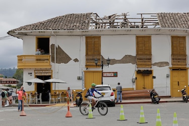 De la Espriella decreta estado de emergencia económica, social y ecológica por terremoto